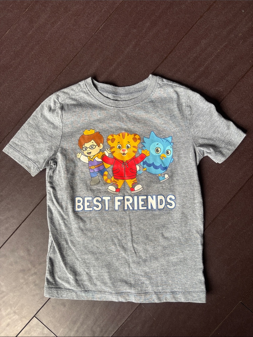 Old Navy Gray 'Best Friends' Character Graphic Tee